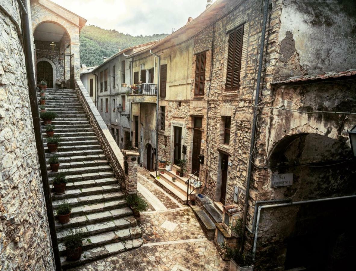 Villa La Residenza dei Papi Papigno Esterno foto
